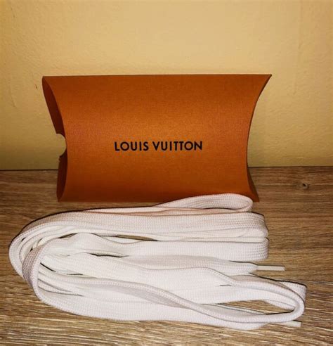 lv laces